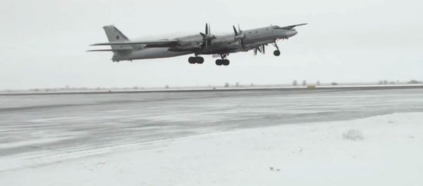 Los bombarderos estratégicos Tu-95MS desafían las extremas temperaturas del invierno ruso Los bombarderos estratégicos Tu-95MS desafían las extremas temperaturas del invierno ruso - Sputnik Mundo