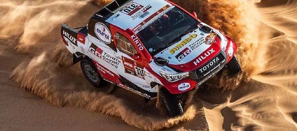 El automóvil de Fernando Alonso en la competencia del rally Dakar El automóvil de Fernando Alonso en la competencia del rally Dakar - Sputnik Mundo