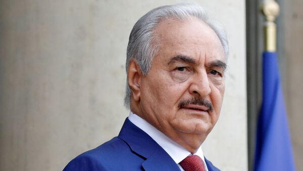 Jalifa Haftar, comandante del Ejército Nacional de Libia - Sputnik Mundo