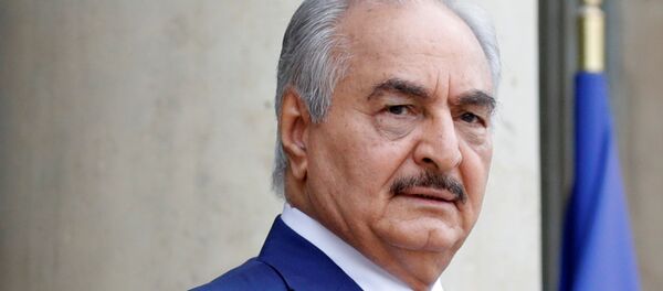 Jalifa Haftar, comandante del Ejército Nacional de Libia - Sputnik Mundo