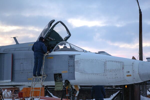 Los Su-24 y los MiG-31 muestran su agilidad y potencia en el norte de Rusia

 - Sputnik Mundo