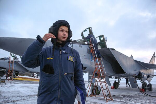 Los Su-24 y los MiG-31 muestran su agilidad y potencia en el norte de Rusia

 - Sputnik Mundo