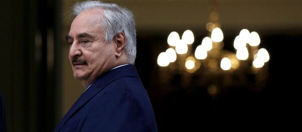 Jalifa Haftar, comandante del Ejército Nacional de Libia - Sputnik Mundo
