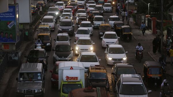Un atasco en la ciudad de Bombay (India) - Sputnik Mundo