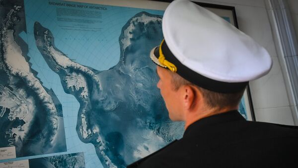 Marinero del barco oceanográfico Almirante Vladimirski Marinero del barco oceanográfico Almirante Vladimirski - Sputnik Mundo