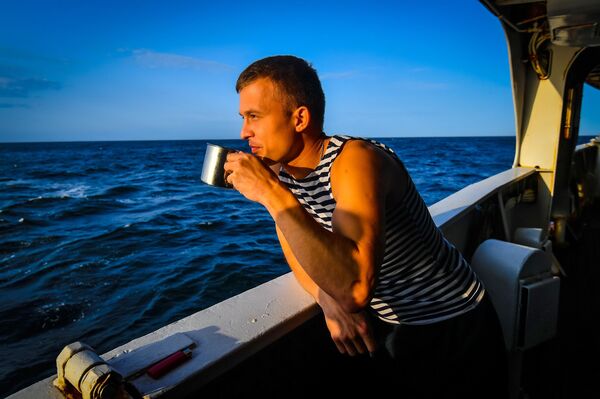 Buque científico ruso desafía tormentas en viaje hacia misión en mar de Bellingshausen | Fotos - Sputnik Mundo