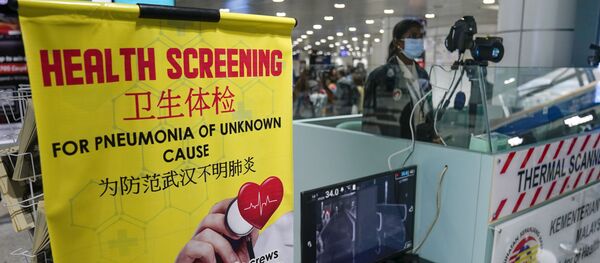 Estación de inspección sanitaria en el aeropuerto internacional de Kuala Lumpur en Sepang (Malasia) - Sputnik Mundo
