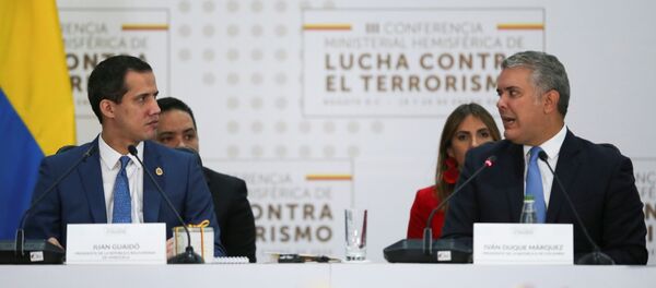 El presidente de Colombia, Iván Duque, junto al opositor venezolano Juan Guaidó - Sputnik Mundo