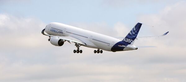 Un avión de Airbus despegando (imagen referencial) - Sputnik Mundo