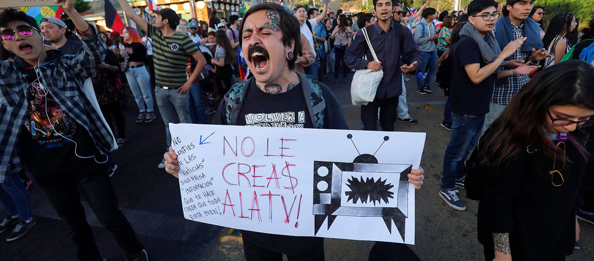 Manifestación de protesta en Chile - No le creas a la TV - Sputnik Mundo, 1920, 23.01.2020