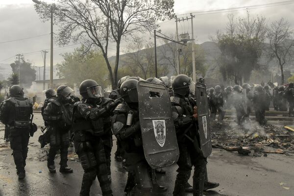 Protestas en Ecuador: indígenas demandan al presidente Moreno Protestas en Ecuador: indígenas demandan al presidente Moreno - Sputnik Mundo