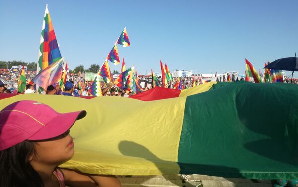 Bolivianos conmemoran los 14 años del Estado Plurinacional de Bolivia en Buenos Aires, Argentina Bolivianos conmemoran los 14 años del Estado Plurinacional de Bolivia en Buenos Aires, Argentina - Sputnik Mundo