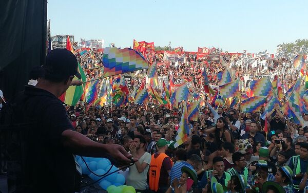 Bolivianos conmemoran los 14 años del Estado Plurinacional de Bolivia en Buenos Aires, Argentina Bolivianos conmemoran los 14 años del Estado Plurinacional de Bolivia en Buenos Aires, Argentina - Sputnik Mundo