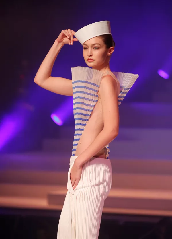 Un adiós extraordinario: el último desfile de Jean-Paul Gaultier en París
Un adiós extraordinario: el último desfile de Jean-Paul Gaultier en París
- Sputnik Mundo