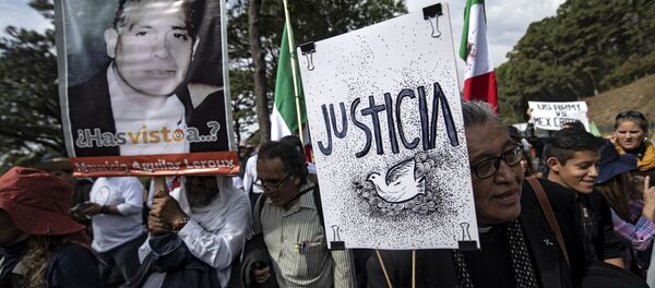 Caminata por verdad, justicia y paz y contra la impunidad en México - Sputnik Mundo