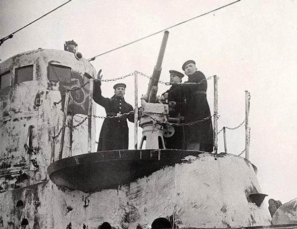 Una instántanea registrada por el fotoperiodista Serguéi Strunnikov durante el sitio de Leningrado Una instántanea registrada por el fotoperiodista Serguéi Strunnikov durante el sitio de Leningrado - Sputnik Mundo