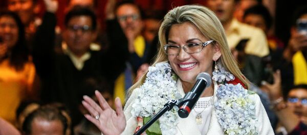Jeanine Áñez, presidenta de facto de Bolivia Jeanine Áñez, presidenta de facto de Bolivia - Sputnik Mundo