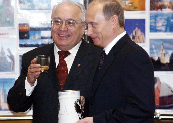 Tatianas, hidromiel y estatuas: las curiosas tradiciones del Día del Universitario en Rusia - Sputnik Mundo