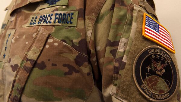 El uniforme de la Fuerza Espacial de EEUU - Sputnik Mundo