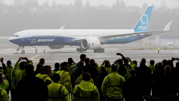 El Boeing 777X concluye con éxito su primer vuelo en EEUU - Sputnik Mundo