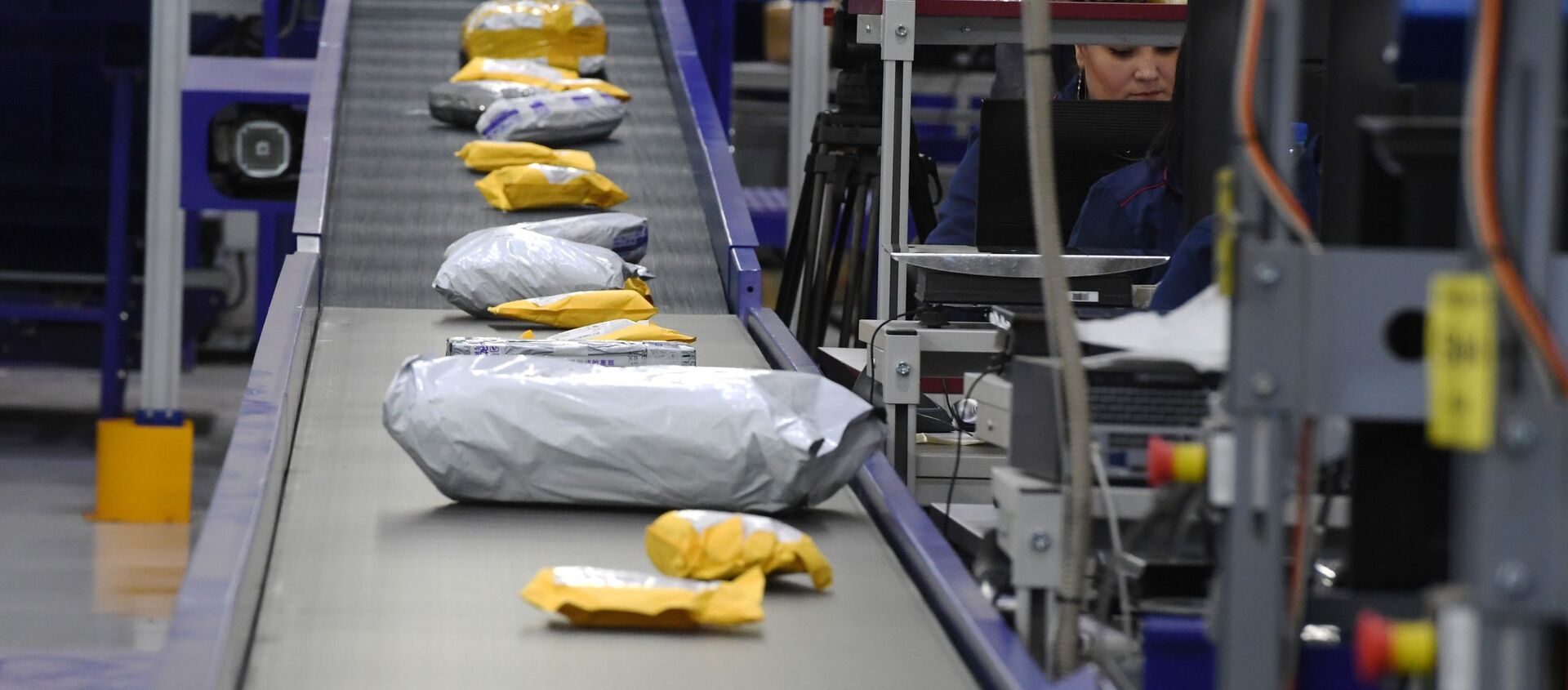 Envíos en un centro logístico (archivo) - Sputnik Mundo, 1920, 27.01.2020