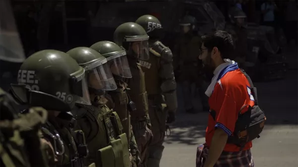 El grito de auxilio en Chile ante el abuso de las autoridades en el estallido social El grito de auxilio en Chile ante el abuso de las autoridades en el estallido social - Sputnik Mundo