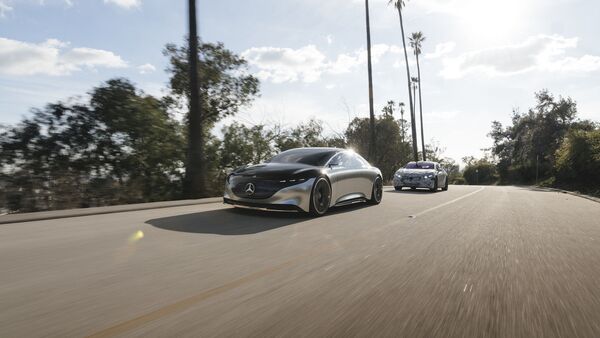 El Mercedes-Benz Vision EQS - Sputnik Mundo