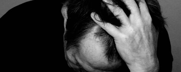 Dolor de cabeza (imagen referencial) - Sputnik Mundo