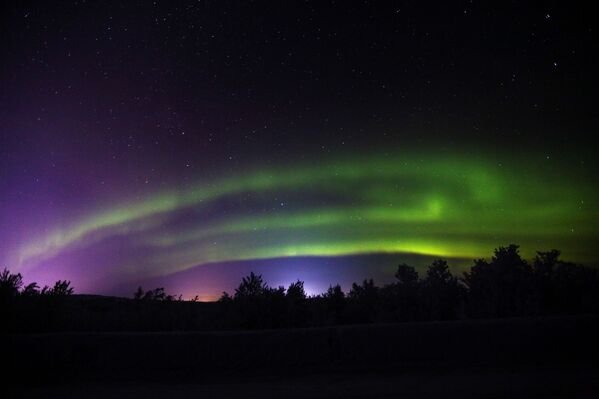 Como en un cuento: así se ven las auroras boreales en Rusia - Sputnik Mundo