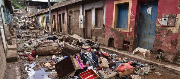Lluvias tropicales en Brasil: inundaciones, deslizamientos de tierra y decenas de muertes
 - Sputnik Mundo