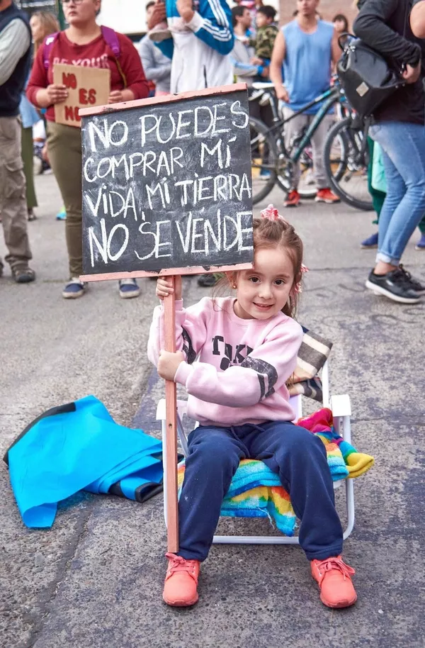 La minería maldita por el poder mapuche en el sur de Argentina La minería maldita por el poder mapuche en el sur de Argentina - Sputnik Mundo