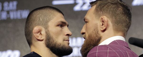 Khabib Nurmagomedov y Conor McGregor, luchadores de artes marciales mixtas (archivo) - Sputnik Mundo