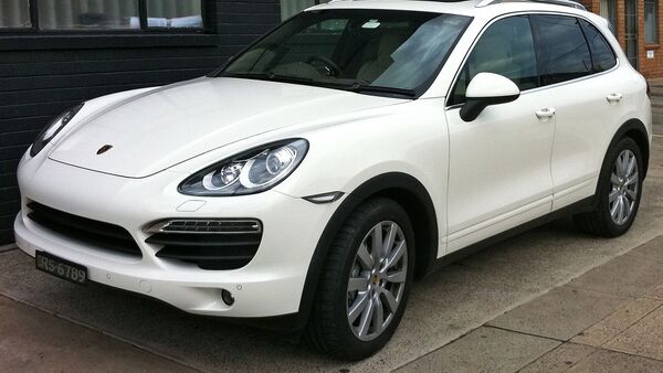 Un Porsche Cayenne (archivo) - Sputnik Mundo