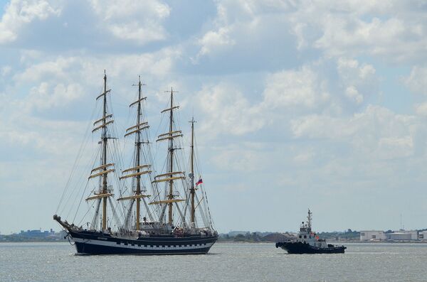 El velero ruso Kruzenshtern se encamina a la ciudad más austral del mundo - Sputnik Mundo