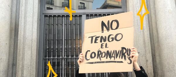 Quan Zhou apoyando la campaña #Nosoyunvirus - Sputnik Mundo