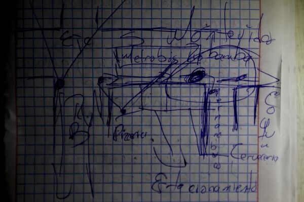 Familias de jóvenes desaparecidos en Ciudad de México arremeten contra las autoridades - Sputnik Mundo