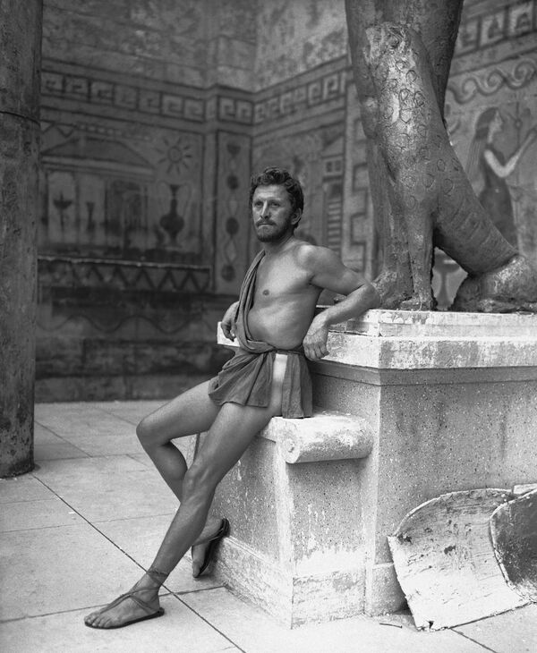 Kirk Douglas, el mito de la era dorada de Hollywood - Sputnik Mundo