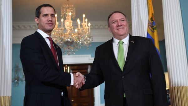 El líder opositor venezolano Juan Guaidó y el secretario de Estado de EEUU, Mike Pompeo El líder opositor venezolano Juan Guaidó y el secretario de Estado de EEUU, Mike Pompeo - Sputnik Mundo