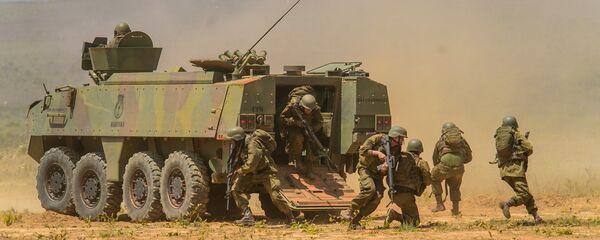 Infantería de Brasil en operación militar - Sputnik Mundo