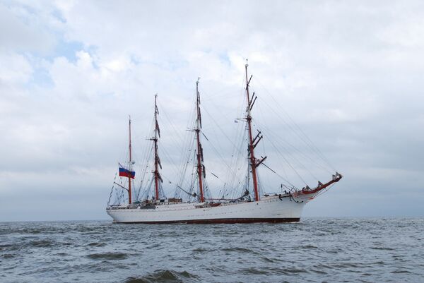 Embajador: velero escuela ruso está en Uruguay para dar mensaje de paz y político | Fotos - Sputnik Mundo