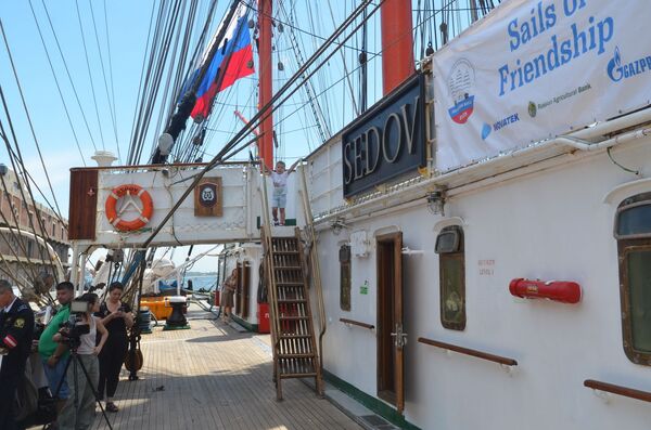 Embajador: velero escuela ruso está en Uruguay para dar mensaje de paz y político | Fotos - Sputnik Mundo