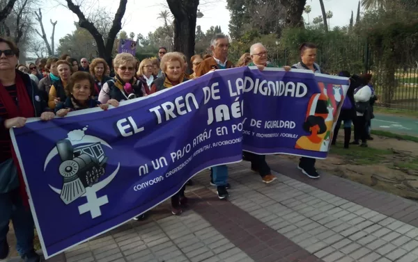 Manifestación 'Tren de la Dignidad' en Sevilla Manifestación 'Tren de la Dignidad' en Sevilla - Sputnik Mundo