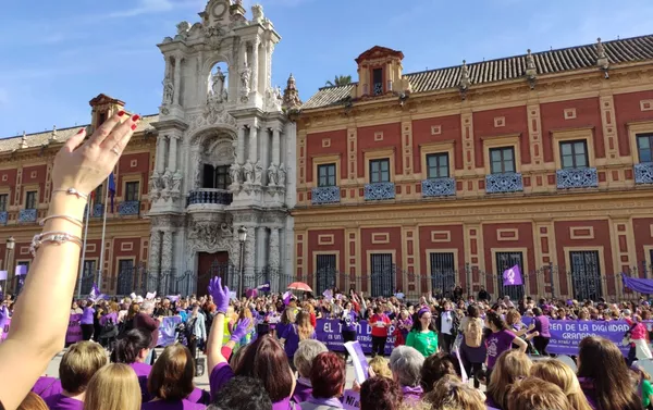 Manifestación 'Tren de la Dignidad' en Sevilla Manifestación 'Tren de la Dignidad' en Sevilla - Sputnik Mundo