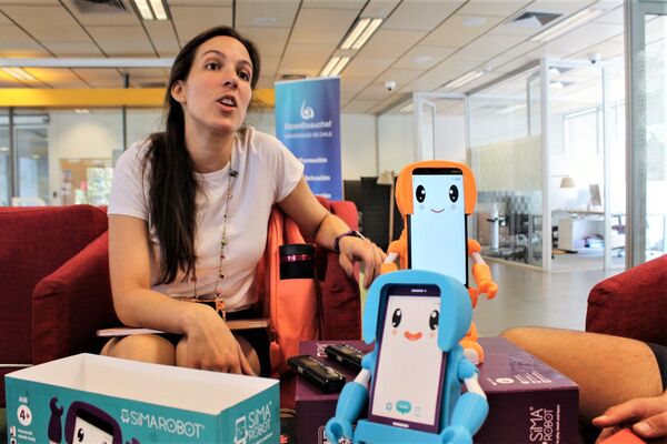 SIMA no solo es el primer robot social latinoamericano que habla español: hay más - Sputnik Mundo