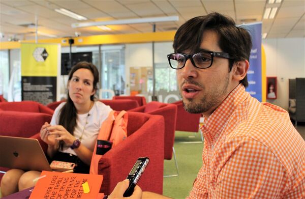 SIMA no solo es el primer robot social latinoamericano que habla español: hay más - Sputnik Mundo