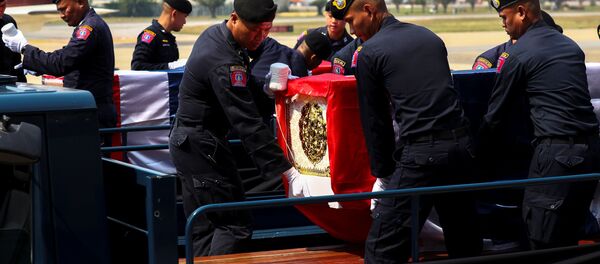 Funerales de las víctimas del tiroteo en Tailandia - Sputnik Mundo