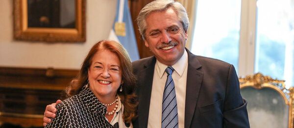 La nueva embajadora argentina en Rusia, Alicia Castro, y el presidente argentino, Alberto Fernández - Sputnik Mundo