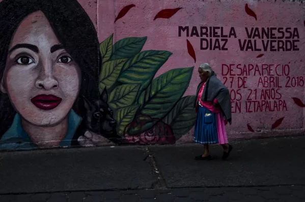 Mural de Mariela Vanessa Díaz Valverde, desaparecida el 27 de abril de 2018 en las proximidades del metro Iztapalapa, en Ciudad de México donde fue vista por última vez, elaborado por el сolectivo Hasta Encontrarles CdMx. Mural de Mariela Vanessa Díaz Valverde, desaparecida el 27 de abril de 2018 en las proximidades del metro Iztapalapa, en Ciudad de México donde fue vista por última vez, elaborado por el сolectivo Hasta Encontrarles CdMx. - Sputnik Mundo