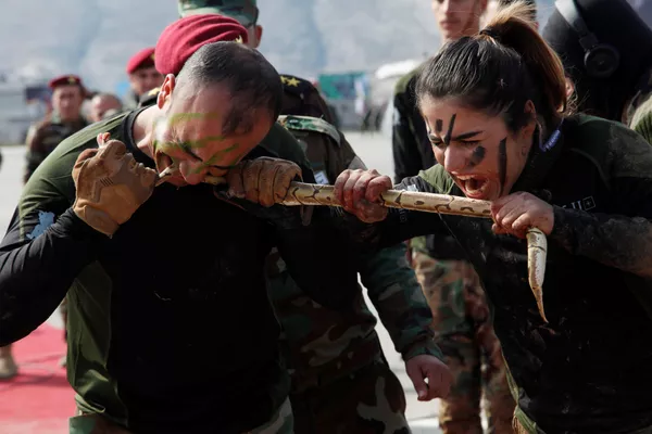 Así entrenan los peshmerga, los voluntarios kurdos que combaten al ISIS Así entrenan los peshmerga, los voluntarios kurdos que combaten al ISIS