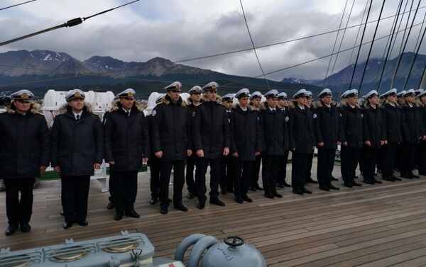 Tripulación del velero Kruzenshtern en Ushuaia - Sputnik Mundo